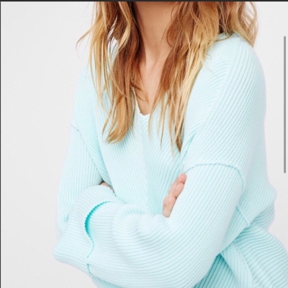 SOLD✔️10/21: Free People La Brea V-Neck Sweater - Picture 2 of 10